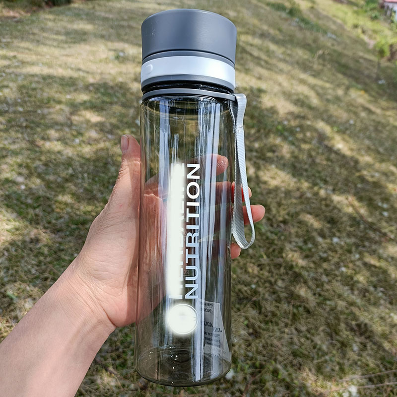 Botella de agua para deportes, - Nutrition Sports Fitness reseña y precio